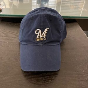 nike Milwaukee brewers baseball cap. Navy Blue. Adjustable fit